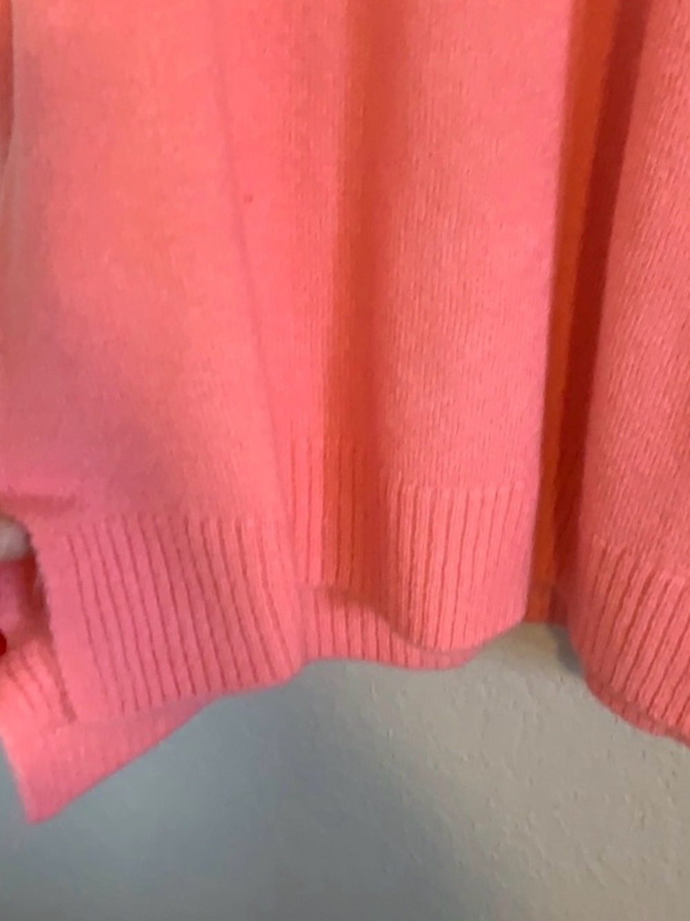 Old Navy ~ Coral Pink ~ Crewneck Sweater ~ Size Large ~ Very Soft - Picture 3 of 4